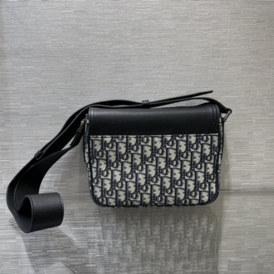 2022SS Men's Shoulder Bag DIOR Dior I definitely want to buy 2022SS Men's Shoulder Bag DIOR Dior I definitely want to buy