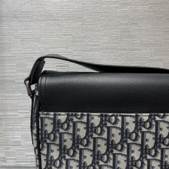 2022SS Men's Shoulder Bag DIOR Dior I definitely want to buy 2022SS Men's Shoulder Bag DIOR Dior I definitely want to buy