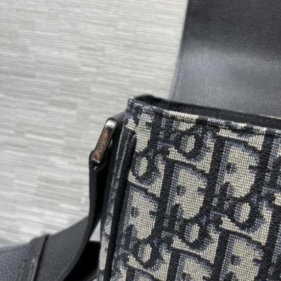 2022SS Men's Shoulder Bag DIOR Dior I definitely want to buy 2022SS Men's Shoulder Bag DIOR Dior I definitely want to buy