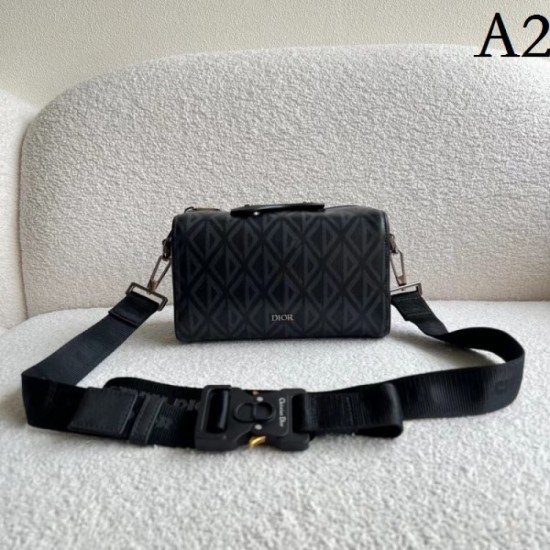 2022SS Men's Shoulder Bag New Sold Out One After Another DIOR Dior 2022SS Men's Shoulder Bag New Sold Out One After Another DIOR Dior