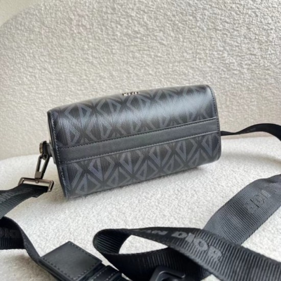 2022SS Men's Shoulder Bag New Sold Out One After Another DIOR Dior 2022SS Men's Shoulder Bag New Sold Out One After Another DIOR Dior