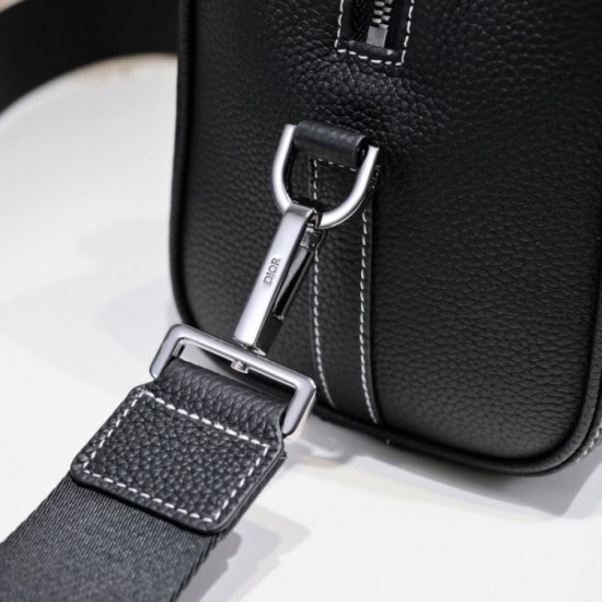 2022SS Men's Shoulder Bag Popular Model Favorite DIOR Dior 2022SS Men's Shoulder Bag Popular Model Favorite DIOR Dior