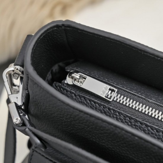 2022SS Men's Shoulder Bag Sale As soon as possible DIOR Dior 2022SS Men's Shoulder Bag Sale As soon as possible DIOR Dior
