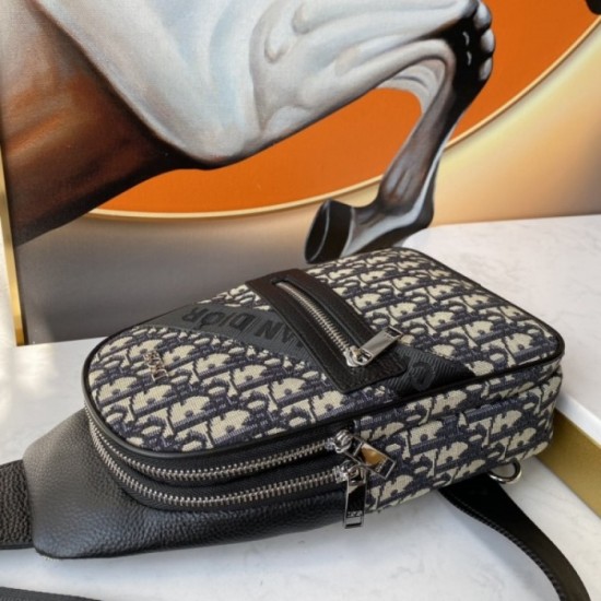 2022SS Men's Chest Bag Special Price New Limited DIOR Dior 2022SS Men's Chest Bag Special Price New Limited DIOR Dior