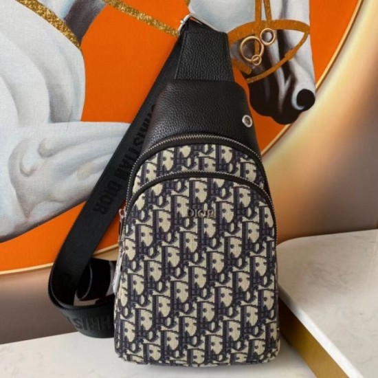 2022SS Men's Chest Bag Overwhelming Approval Rating DIOR Dior 2022SS Men's Chest Bag Overwhelming Approval Rating DIOR Dior