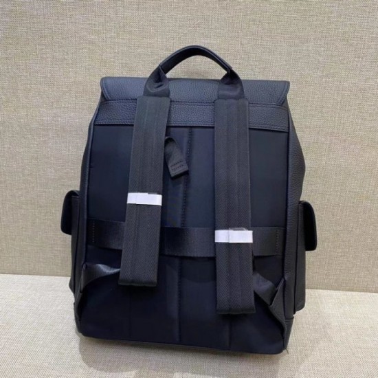 A backpack that makes a cool impression 2022SS DIOR Dior A backpack that makes a cool impression 2022SS DIOR Dior