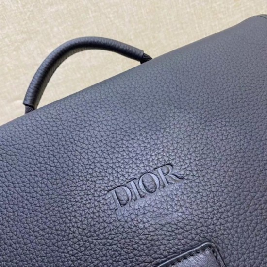 A backpack that makes a cool impression 2022SS DIOR Dior A backpack that makes a cool impression 2022SS DIOR Dior