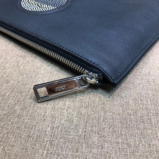 2022SS Men's Clutch Bag Must be sold out ☆ FENDI FENDI as soon as possible 2022SS Men's Clutch Bag Must be sold out ☆ FENDI FENDI as soon as possible