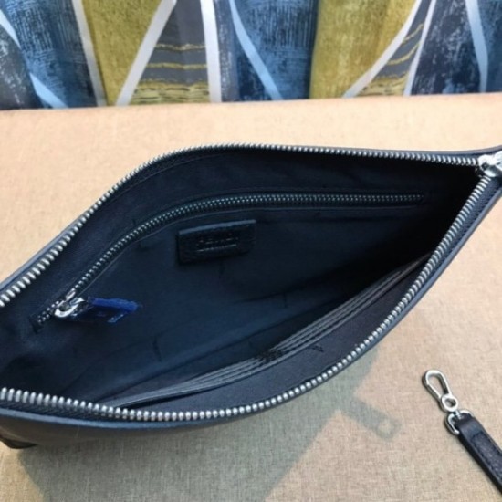 2022SS Men's Clutch Bag Must be sold out ☆ FENDI FENDI as soon as possible 2022SS Men's Clutch Bag Must be sold out ☆ FENDI FENDI as soon as possible