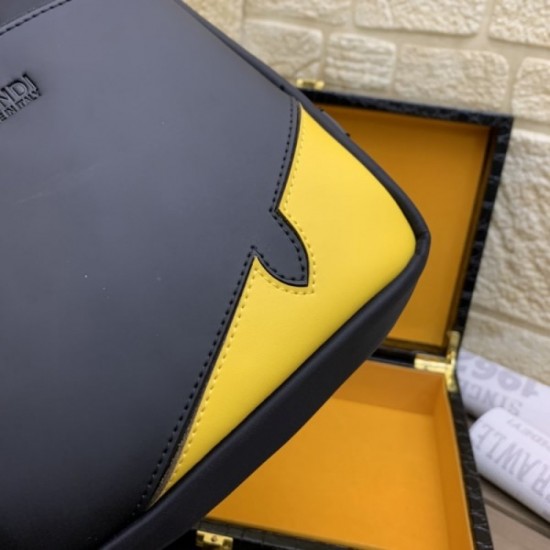 2022SS Men's Chest Bag New Limited Quantity Sale FENDI FENDI 2022SS Men's Chest Bag New Limited Quantity Sale FENDI FENDI