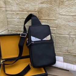2022SS Men's chest bag No. 1 in cumulative sales FENDI FENDI
