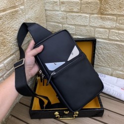 2022SS Men's chest bag No. 1 in cumulative sales FENDI FENDI