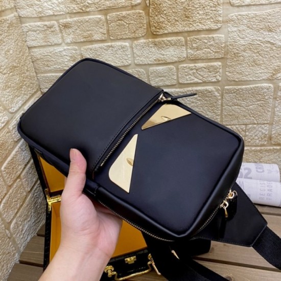 2022SS Men's chest bag Celebrity favorite brand FENDI FENDI 2022SS Men's chest bag Celebrity favorite brand FENDI FENDI