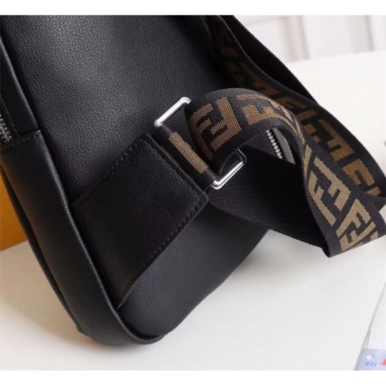 2022SS Men's chest bag Persistent popular classic product FENDI FENDI 2022SS Men's chest bag Persistent popular classic product FENDI FENDI