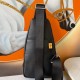2022SS Men's chest bag Spring / Summer latest work Inevitably sold out FENDI FENDI 2022SS Men's chest bag Spring / Summer latest work Inevitably sold out FENDI FENDI