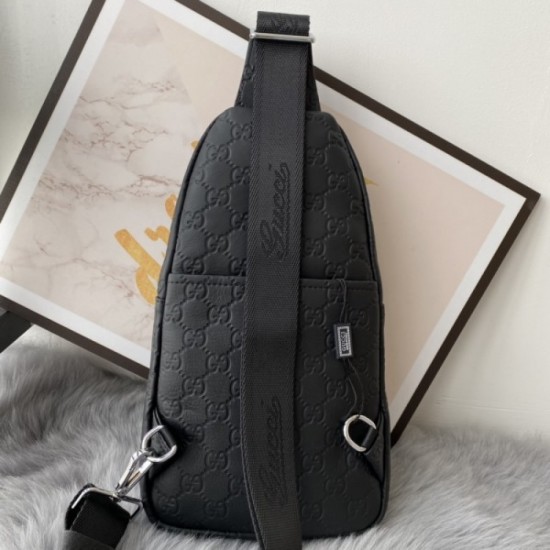 2022SS Men's chest bag casual reversal charm GUCCI Gucci 2022SS Men's chest bag casual reversal charm GUCCI Gucci