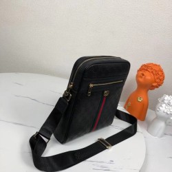 Shoulder bag with many users 2022SS GUCCI Gucci