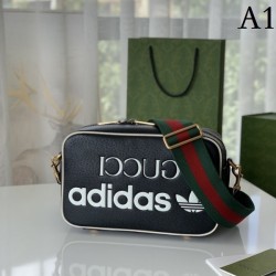Fashionable shoulder bag 2022SS GUCCI Gucci