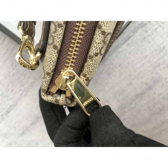 A lot of trendy clutch bag 2022SS GUCCI Gucci A lot of trendy clutch bag 2022SS GUCCI Gucci