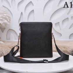 2022SS Men's Shoulder Bag Keep an eye on the new summer HERMES