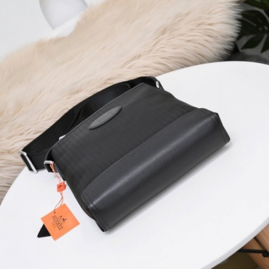 2022SS Men's Shoulder Bag Sale at an attractive price HERMES Hermes 2022SS Men's Shoulder Bag Sale at an attractive price HERMES Hermes