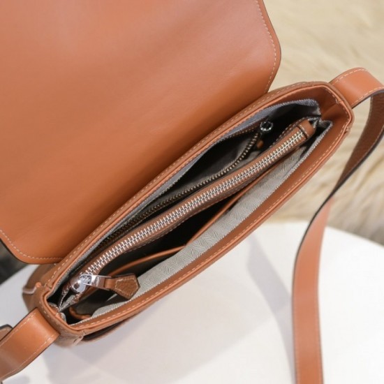 2022SS Men's Shoulder Bag At a glance Popular brand HERMES Hermes 2022SS Men's Shoulder Bag At a glance Popular brand HERMES Hermes