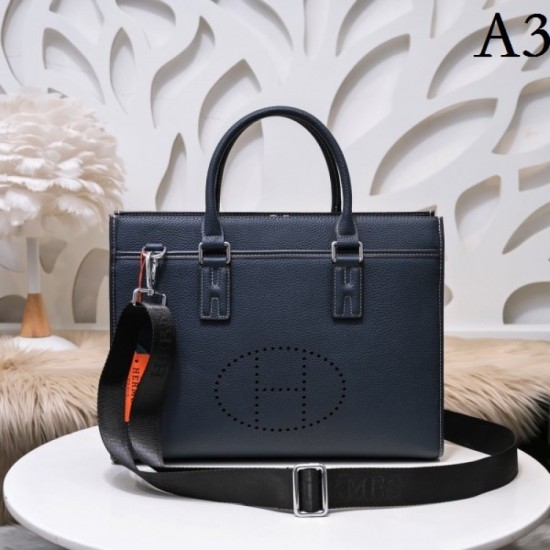2022SS Men's Briefcase Cooler than it looks HERMES 2022SS Men's Briefcase Cooler than it looks HERMES
