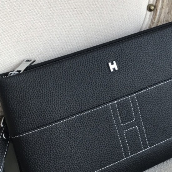 2022SS Men's Clutch Bag The perfect color for early spring HERMES 2022SS Men's Clutch Bag The perfect color for early spring HERMES