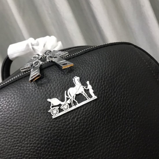 Limited item delivered from overseas Backpack 2022SS HERMES Hermes Limited item delivered from overseas Backpack 2022SS HERMES Hermes