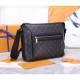 2022SS Men's Shoulder Bag Popular Summer New LOUIS VUITTON Louis Vuitton 2022SS Men's Shoulder Bag Popular Summer New LOUIS VUITTON Louis Vuitton