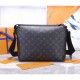 2022SS Men's Shoulder Bag Popular Summer New LOUIS VUITTON Louis Vuitton 2022SS Men's Shoulder Bag Popular Summer New LOUIS VUITTON Louis Vuitton