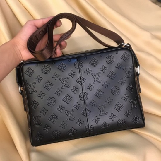 2022SS Men's Shoulder Bag One piece of great success in summer LOUIS VUITTON Louis Vuitton 2022SS Men's Shoulder Bag One piece of great success in summer LOUIS VUITTON Louis Vuitton