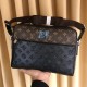 2022SS Men's Shoulder Bag VIP Sale Deals LOUIS VUITTON Louis Vuitton 2022SS Men's Shoulder Bag VIP Sale Deals LOUIS VUITTON Louis Vuitton