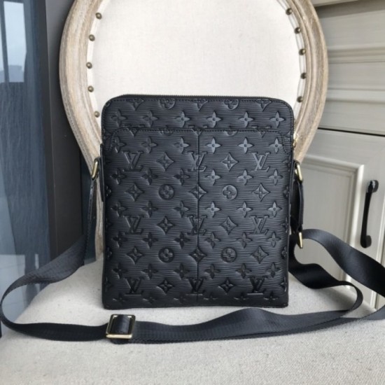 2022SS Men's Shoulder Bag The latest and most fashionable LOUIS VUITTON Louis Vuitton 2022SS Men's Shoulder Bag The latest and most fashionable LOUIS VUITTON Louis Vuitton