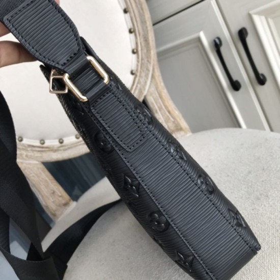 2022SS Men's Shoulder Bag The latest and most fashionable LOUIS VUITTON Louis Vuitton 2022SS Men's Shoulder Bag The latest and most fashionable LOUIS VUITTON Louis Vuitton