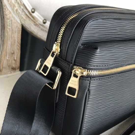 2022SS Men's Shoulder Bag Landing in Japan soon LOUIS VUITTON Louis Vuitton 2022SS Men's Shoulder Bag Landing in Japan soon LOUIS VUITTON Louis Vuitton