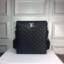 2022SS Men's Shoulder Bag Cool Design LOUIS VUITTON Louis Vuitton