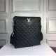 2022SS Men's Shoulder Bag Cool Design LOUIS VUITTON Louis Vuitton 2022SS Men's Shoulder Bag Cool Design LOUIS VUITTON Louis Vuitton