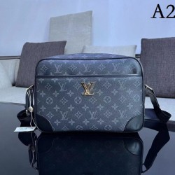 2022SS Men's Shoulder Bag Too Unique LOUIS VUITTON Louis Vuitton