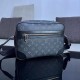 2022SS Men's Shoulder Bag Too Unique LOUIS VUITTON Louis Vuitton 2022SS Men's Shoulder Bag Too Unique LOUIS VUITTON Louis Vuitton