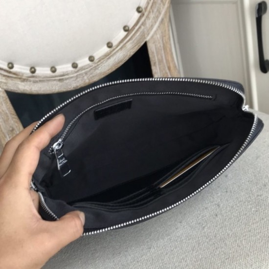 2022SS Men's Clutch Bag The best masterpiece comfort LOUIS VUITTON Louis Vuitton 2022SS Men's Clutch Bag The best masterpiece comfort LOUIS VUITTON Louis Vuitton
