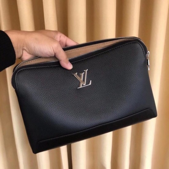 2022SS Men's Clutch Bag This season's hottest first-class LOUIS VUITTON Louis Vuitton 2022SS Men's Clutch Bag This season's hottest first-class LOUIS VUITTON Louis Vuitton