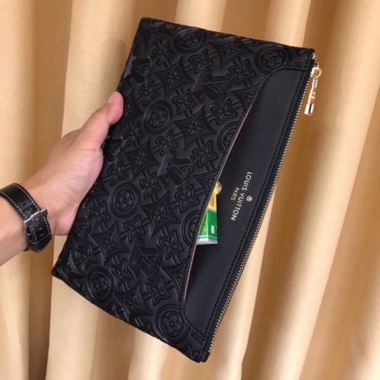 2022SS Men's Clutch Bag Timeless Design LOUIS VUITTON Louis Vuitton 2022SS Men's Clutch Bag Timeless Design LOUIS VUITTON Louis Vuitton