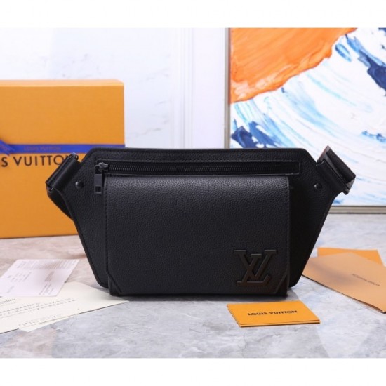 2022SS Men's Waist Bag Easy to balance LOUIS VUITTON Louis Vuitton 2022SS Men's Waist Bag Easy to balance LOUIS VUITTON Louis Vuitton