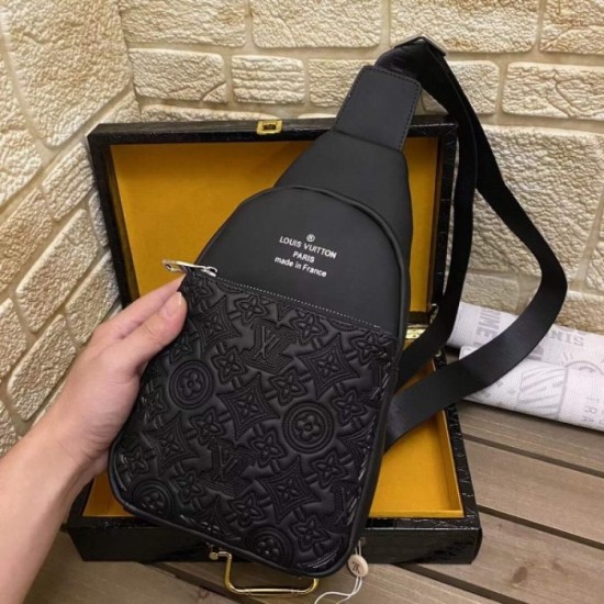 2022SS Men's chest bag Minimum 1 week Not released in Japan LOUIS VUITTON Louis Vuitton 2022SS Men's chest bag Minimum 1 week Not released in Japan LOUIS VUITTON Louis Vuitton