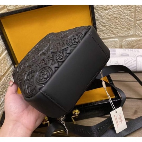 2022SS Men's chest bag Minimum 1 week Not released in Japan LOUIS VUITTON Louis Vuitton 2022SS Men's chest bag Minimum 1 week Not released in Japan LOUIS VUITTON Louis Vuitton