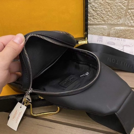 2022SS Men's chest bag Minimum 1 week Not released in Japan LOUIS VUITTON Louis Vuitton 2022SS Men's chest bag Minimum 1 week Not released in Japan LOUIS VUITTON Louis Vuitton