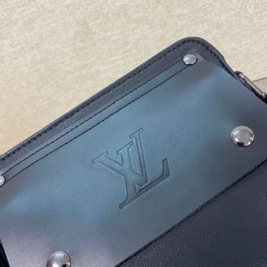 Overseas limited new shoulder bag 2022SS LOUIS VUITTON Louis Vuitton Overseas limited new shoulder bag 2022SS LOUIS VUITTON Louis Vuitton
