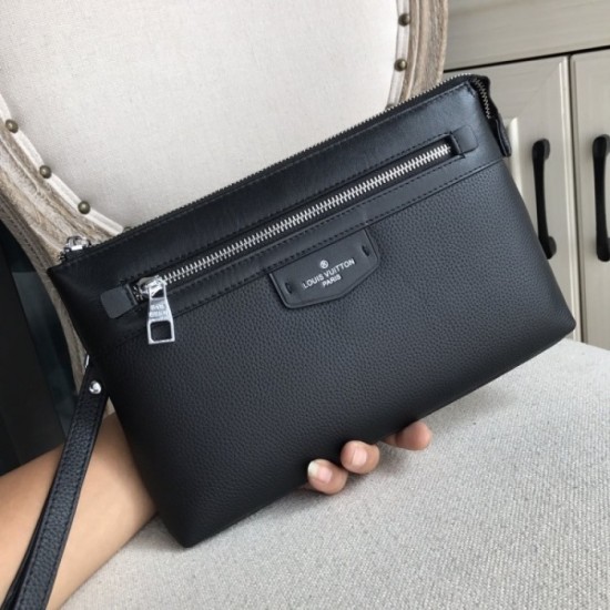 Ultra rare product clutch bag 2022SS LOUIS VUITTON Louis Vuitton Ultra rare product clutch bag 2022SS LOUIS VUITTON Louis Vuitton