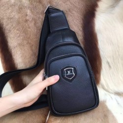 Good impression 120% chest bag 202SS LOUIS VUITTON Louis Vuitton